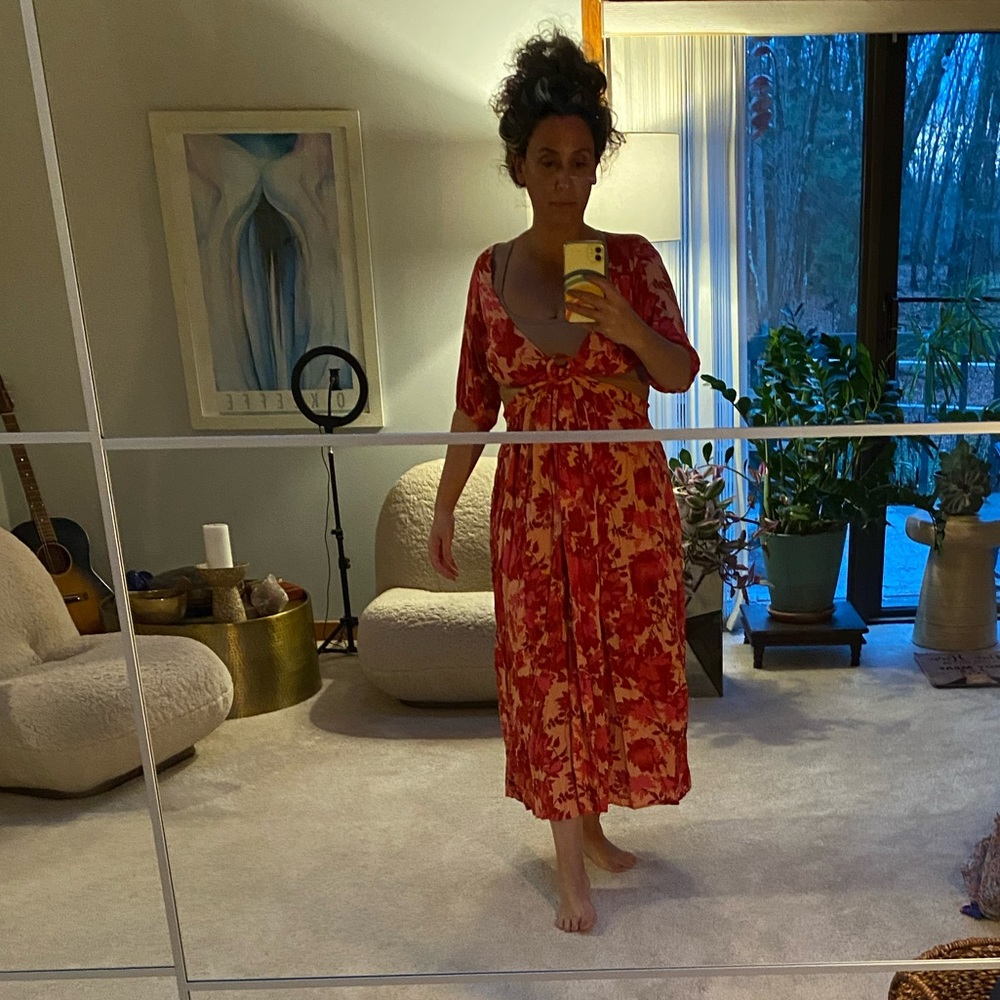 Red floral print cut out midi dress from Ipponelli sizeM